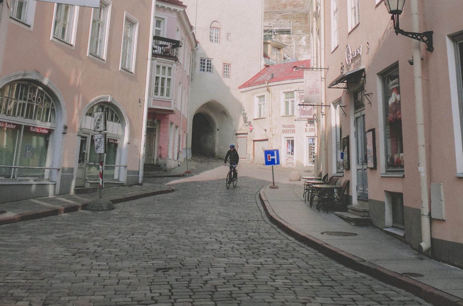 YFU Student Exchange programs Experience your world! 25+ destinations